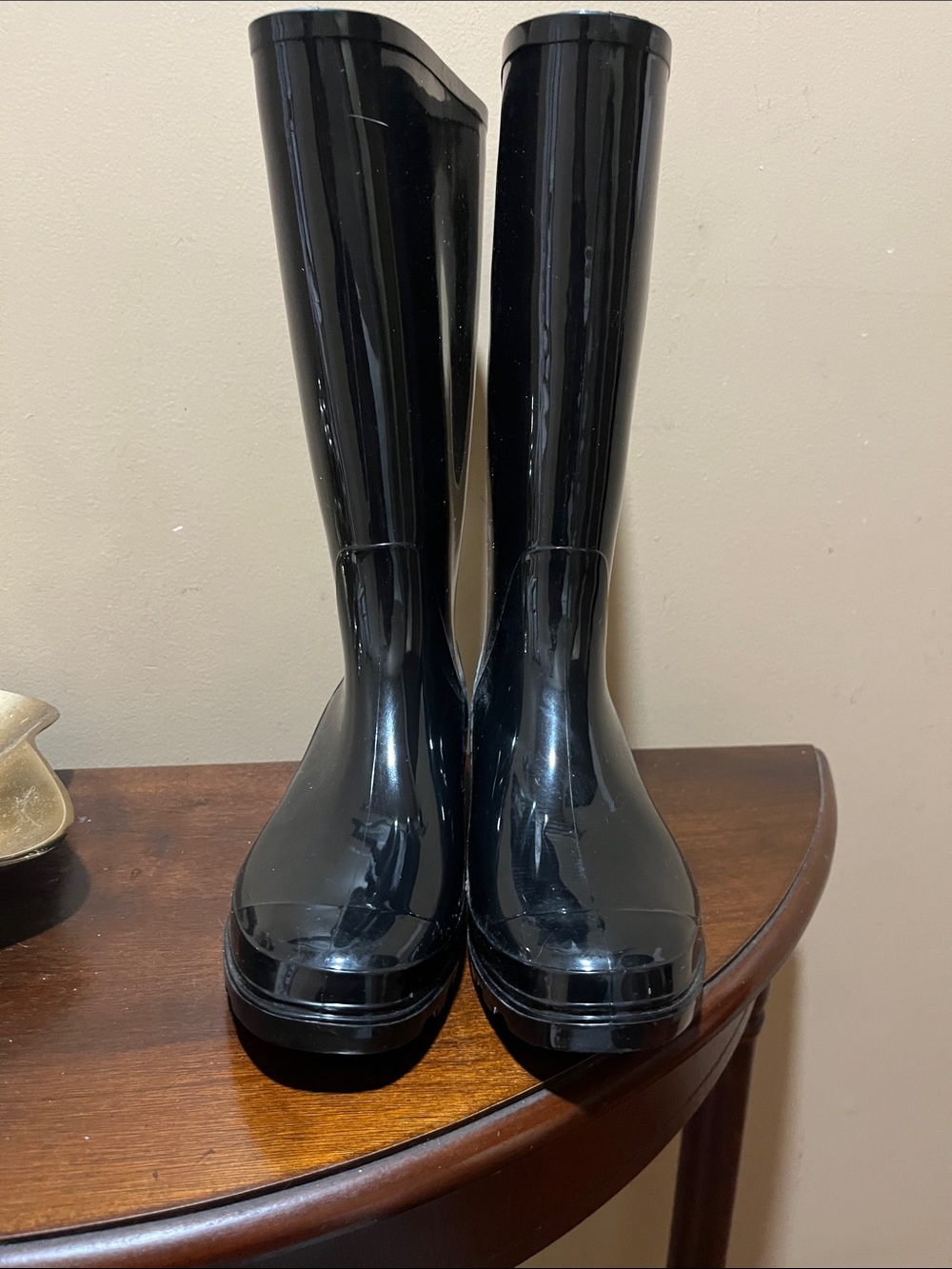 Black rain boots - Picture 2 of 2